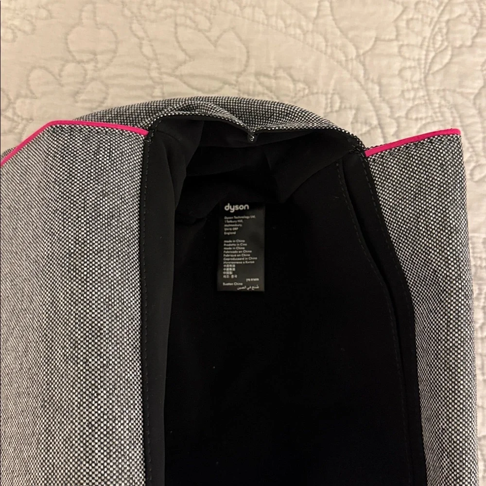Dyson Gray and Pink Accessory Pouch - Picture 3 of 3